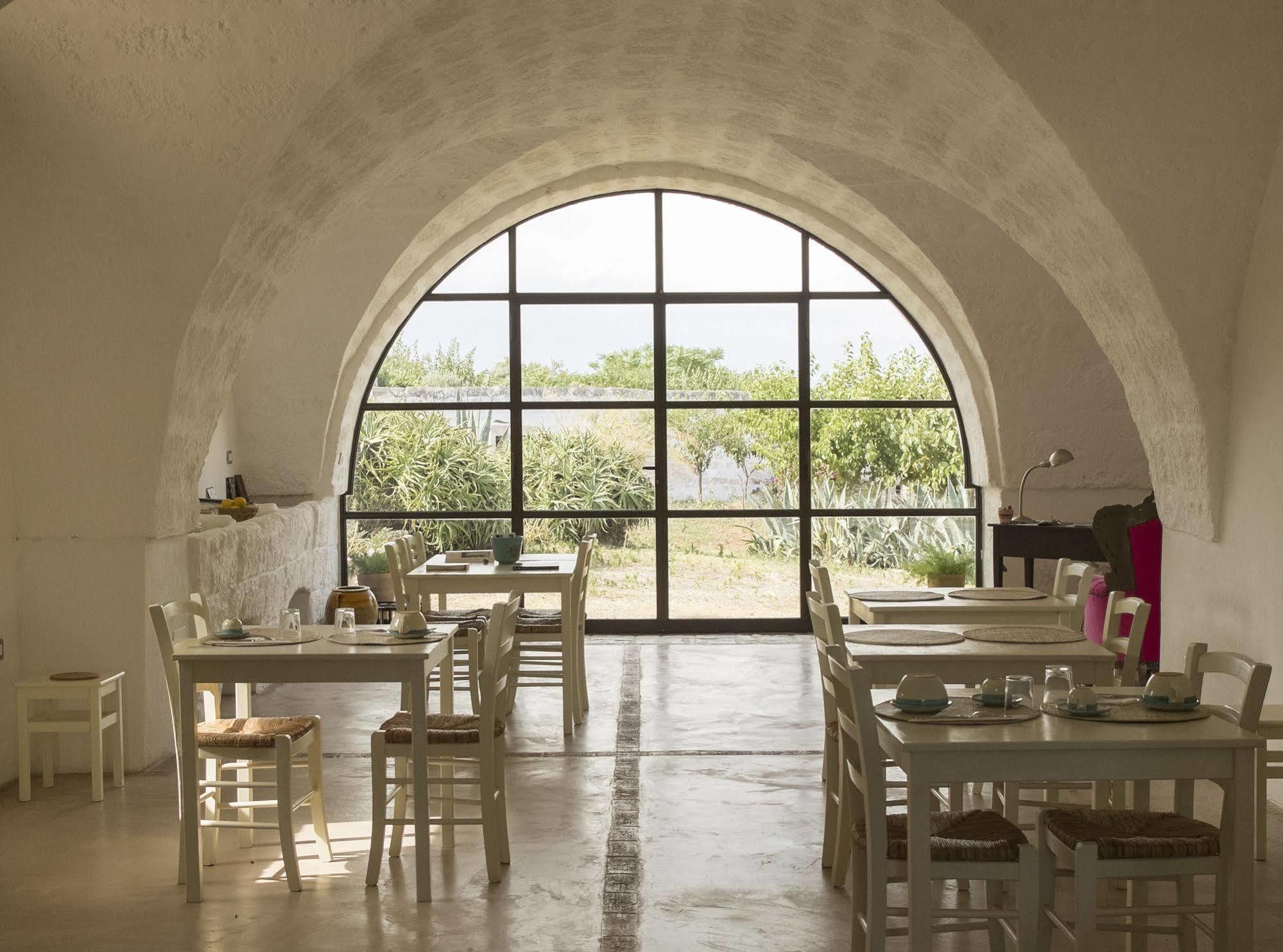 Masseria Palombara Grande Остуни Экстерьер фото